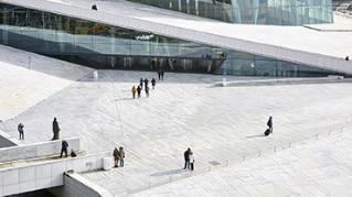 PwC Société d'Avocats assiste Partners Group et Aquila Asset Management dans le cadre de l'acquisition de la société détenant la tour CB16