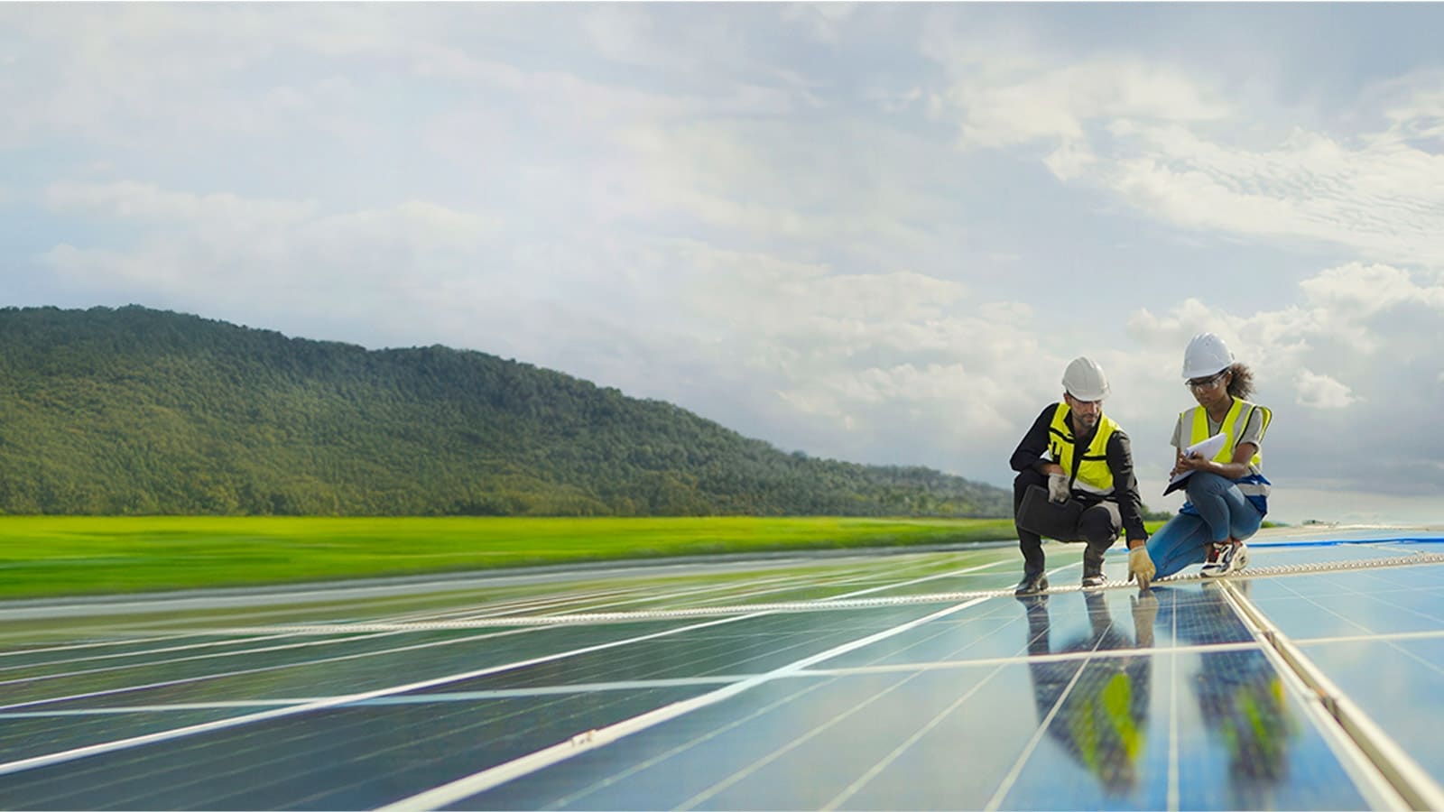 Champs de panneaux solaires